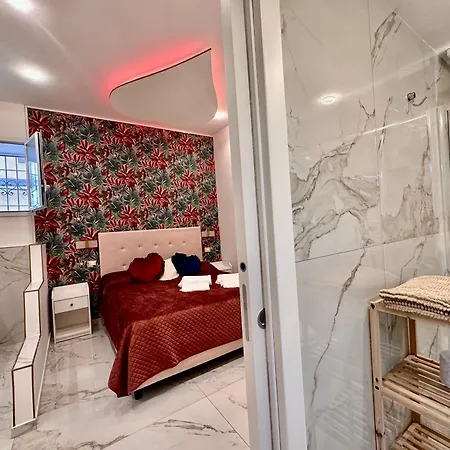 House Santa Fè - Centro Storico Napoli, vicino a Metro e Stazione-3